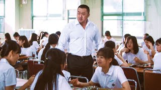 Students Don't Realise Their Teacher Is Top Boxing Champion video