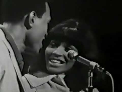 Tina Turner & Marvin Gaye - pop medley (1965)