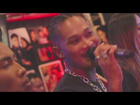 ROBBY 2STEP MEDLEY - Cover by Romario Wirjoredjo, Ravy Soredjo, Fernando Soerowintono & Debby Natsir