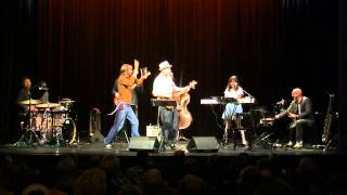 More Cowbell, or: my 3 minutes of fame with Fischer-Z & John Watts