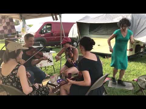 Indian on a Stump - Miss Moonshine buckdancing to fiddlers Amy Alvey & Brad Leftwich