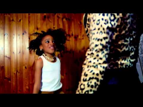 SHERYL ISAKO  "MAMAN JE DANSE POUR TOI"