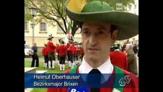 preview picture of video 'RAI - Bezirksmarschwettbewerb in Brixen 11.05.2013'