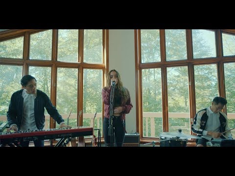 Kimotion - Once We Can Fly feat. Carly Gibert [Official Video]