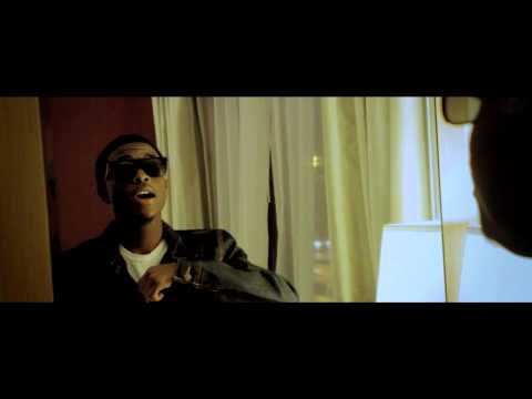 Looney Macaveili & Swook - Gloss Up