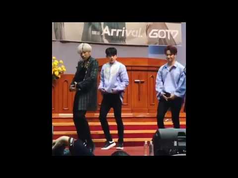 170320 jinyoung (Focus) Never Ever in Genie Event School Attack (FANCAM)