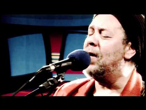 Luis Vagner em "Salve a mulher a brasileira" no Estúdio Showlivre 2011