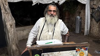 ‏ הרב שלום סבג שידור חי כ״ט בחשון (הרב שלום סבג) - התמונה מוצגת ישירות מתוך אתר האינטרנט יוטיוב. זכויות היוצרים בתמונה שייכות ליוצרה. קישור קרדיט למקור התוכן נמצא בתוך דף הסרטון