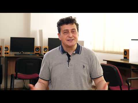 conducător formație muzicală