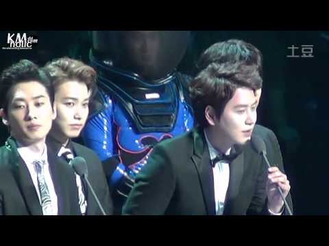 140415 YinYueTai V-Chart Awards - KyuMin Moment