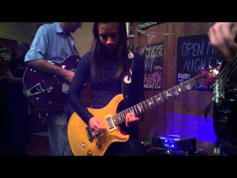 Hapi Daze 2010 Big Motif with Michaela Rae