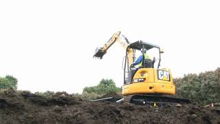 Mini escavadeira CAT   2021