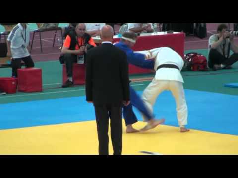 Traavik vs Andrews Judo WM 2011 M3 73kg