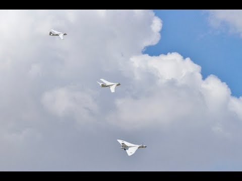 FAMOUS RC COLD WAR V BOMBERS VULCAN VICTOR VALIANT FIRST EVER FLY TOGETHER - LMA RAF COSFORD - 2018