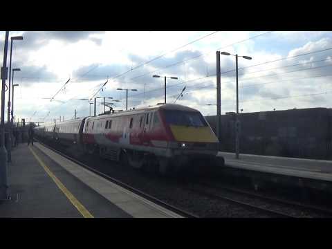 91114 Durham Cathedral - 82226 Pass P3 and 82217 - 91112 Passes Biggleswade P2 (02/02/2019)