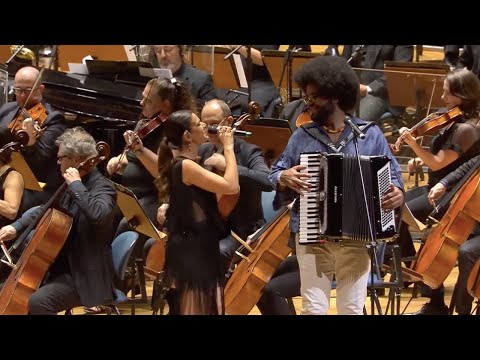 Mariana Aydar, Mestrinho e Jazz Sinfônica - Te Faço um Cafuné (Encontros Históricos)
