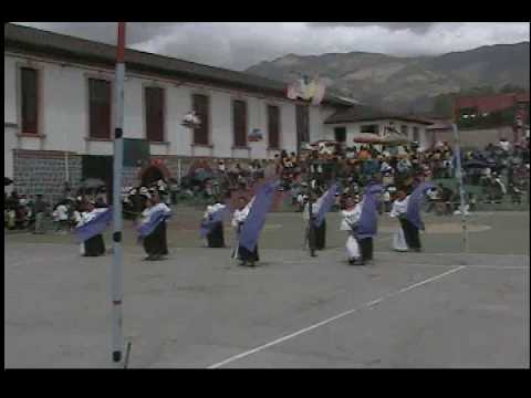 Danza folclore Cristiano Espiritu Santo - IEVI Quito -Ecuador