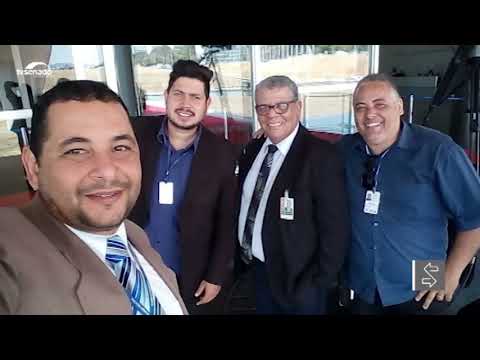 Repórter cinematográfico Carlos Alberto Pereira, da TV Senado, é homenageado pelo Senado