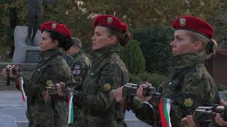 Поднесоха венци и цветя пред паметника на Незнайния войн по повод празника на Сухопътните войски