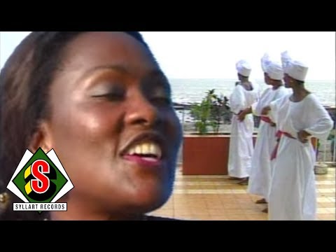 Oumou Dioubaté - Ladiya (Clip Officiel)