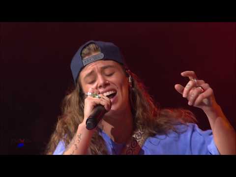 Tash Sultana | "Jungle" (Live) - Cali Roots 2019