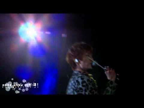 120309 Super Show 4 in Macau - Eunhyuk Solo - Say My Name cut