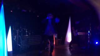 Mod Sun - Howlin&#39; At the Moon - (Live) NYC