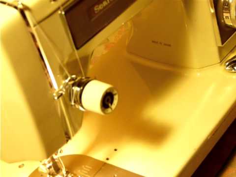 NIFTYTHRIFTYGIRL - VINTAGE 70s KENMORE MODEL 1410 SEWING MACHINE