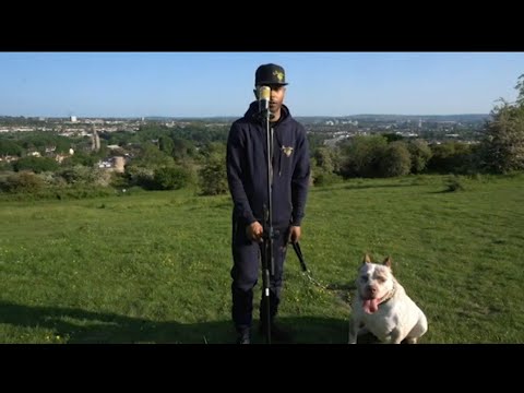 YoungHuss - M32 Barz  {Music Video}