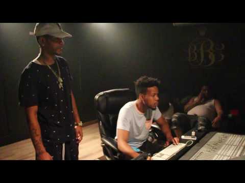 ELZ MILLION - IN LOVE WITH THE MONEY FEAT. YOSLIME & MIGHTY DA DON (STUDIO MUSIC VIDEO)