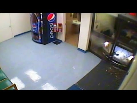 Man High on Flakka Tries to Break into Jail to Visit Friends, Cops Say