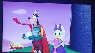 Daisy's Pony Tale a megaphone 📣📣 to make Witch Pete's voice louder and big witch again