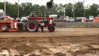 preview picture of video 'MTTP PULLS- MARSHALL, MI FIELD FARM TRACTORS 8-12-2014'