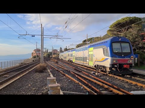 R 22853 Genova Voltri - Genova Nervi