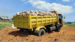 Download lagu Dump Truk//Mobil truk Batu Amblas Saat Jomplang Muatan mp3