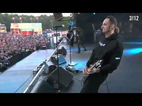 Alter Bridge: "Buried Alive" Live at Pink Pop 2011