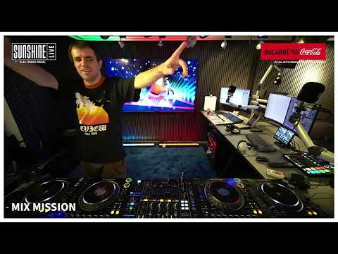 DJ T.H. live im Studio bei der @radiosunshinelive Mix Mission 2025