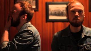 Scott Xander Linn & The Broken Bottles - Six Feet Under The Bar OFFICIAL VIDEO