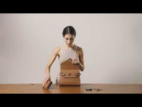 What’s in My Emilie Bag? Discover Le Tanneur’s Bestseller Leather Handbag