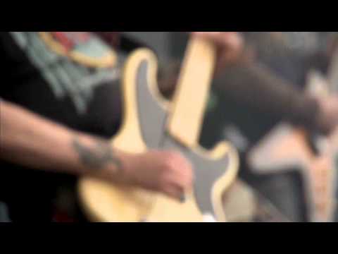 Darkest Hour - The World Engulfed In Flames (LIVE @ Summer Breeze Festival 2012)