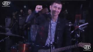 A LA LUZ DE LA LUNA - GRUPO LADRÓN (2018)