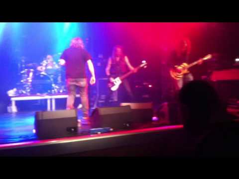 Helldriver-fight and kill