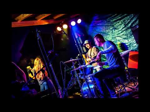 Guapa Fea - Guapa Fea - Dumb (2020)