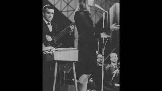 Françoise Hardy - Il est trop loin - 1967