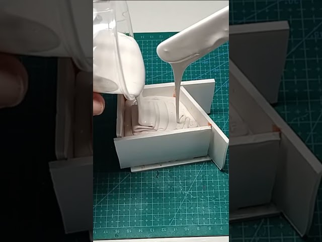 Vídeo relacionado con 2 unids/set runas símbolo cristal epoxi resina molde para juegos de mesa vikingo tesoro círculo adivinación Junta silicona molde DIY manualidades hacer herramienta