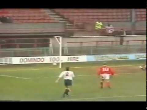 ARCHIVE: Wrexham 1 York City 1 - 27.11.93