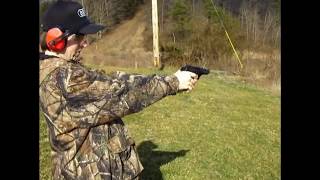 preview picture of video 'Bersa Thunder .22 Review'