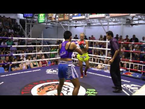 Caley Reece From Australia wins on Points @ Bangla Stadium