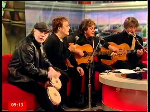 The Hollies   Busstop live 2010