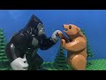 King Kong vs Bear in LEGO